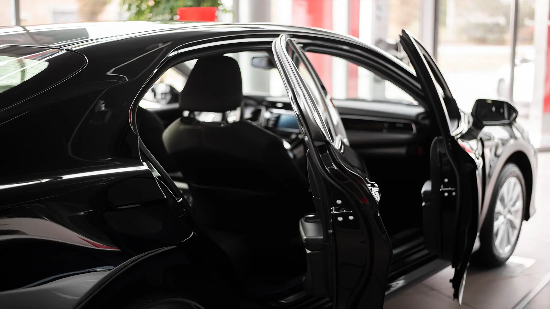 تأجير السيارات